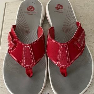 Clarks red cloud stepper sandals